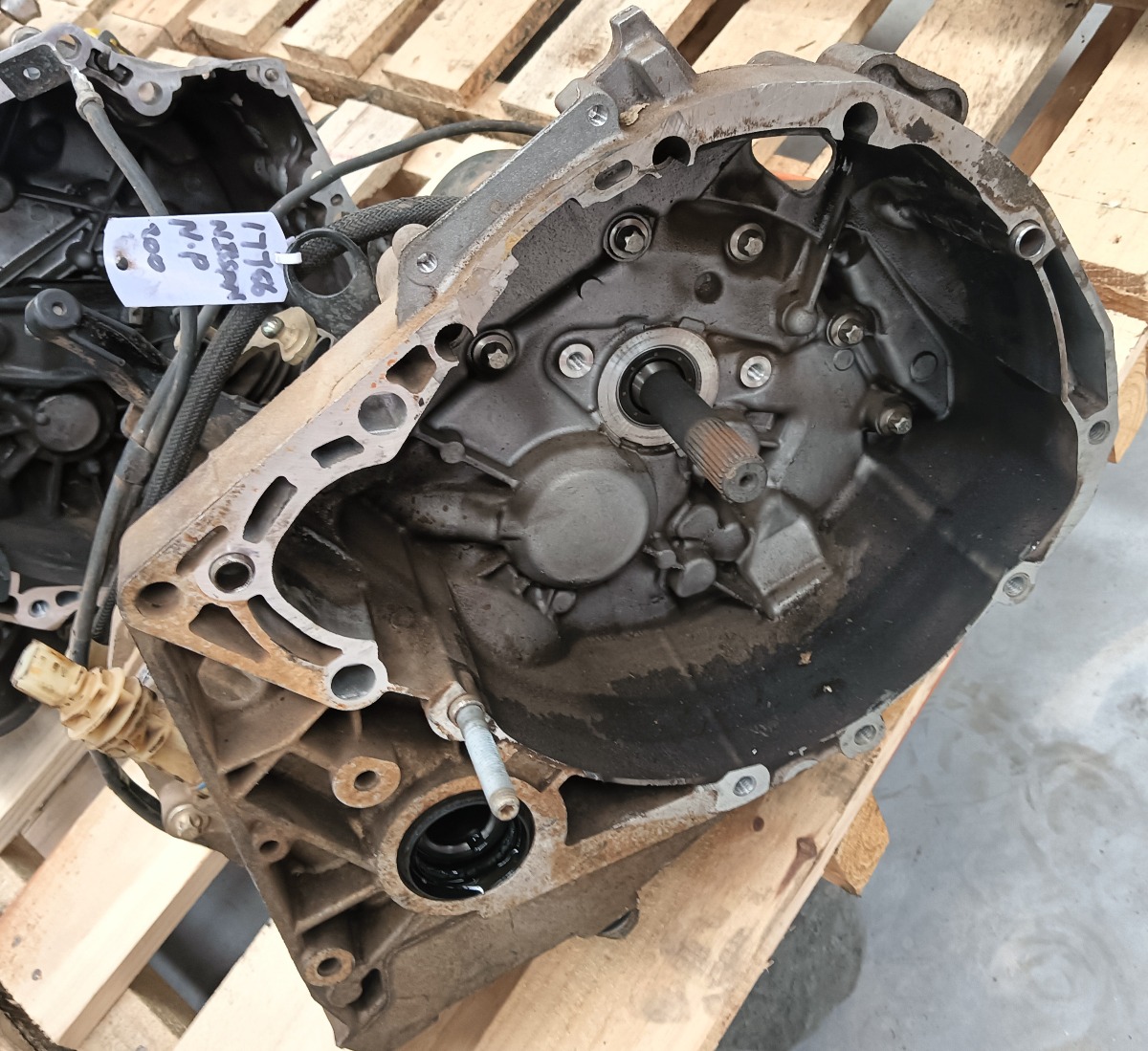 NP200 1.6 8V MANUAL GEARBOX