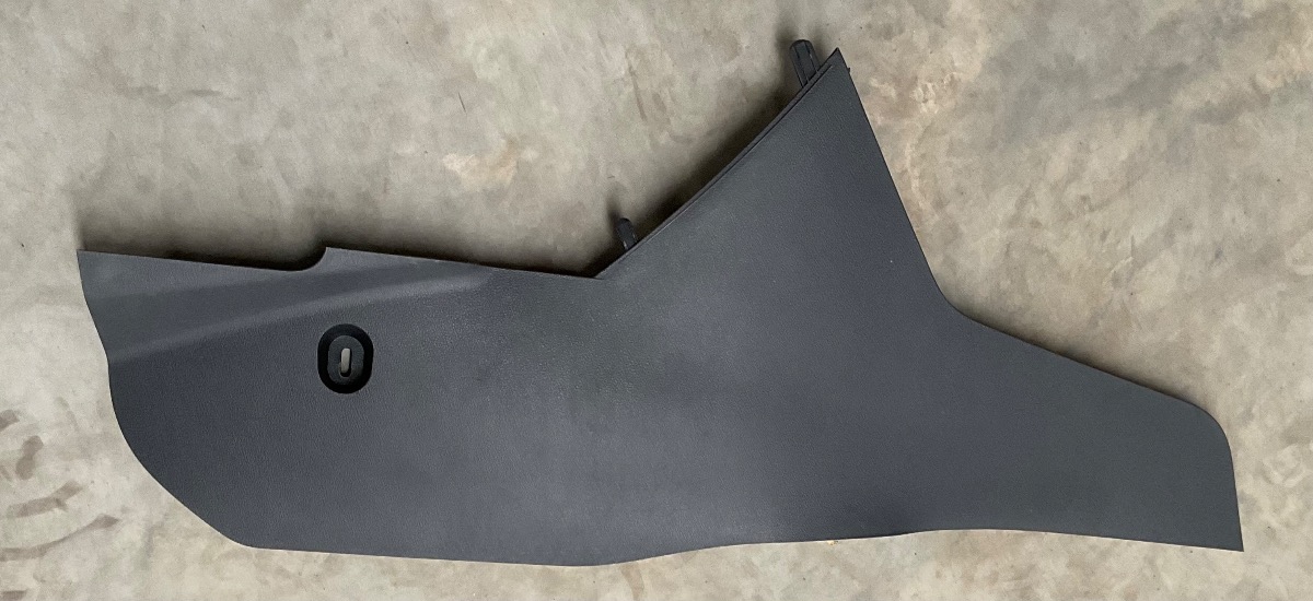 T CROSS CONSOLE SIDE TRIM LEFT