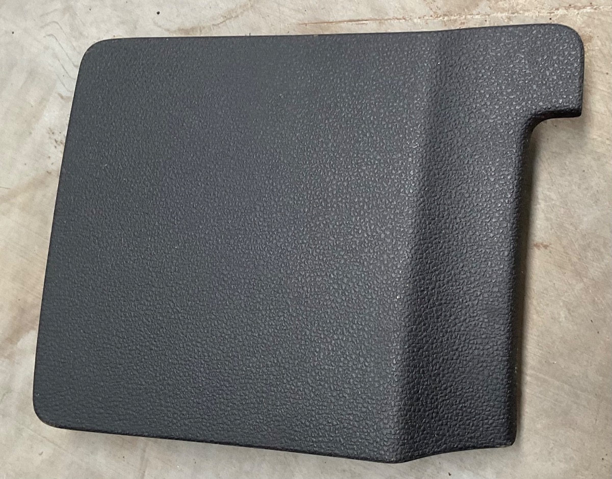 T CROSS INTERIOR FUSE BOX COVER