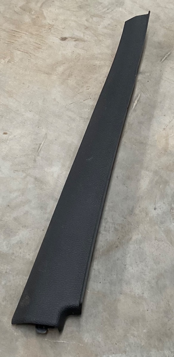 T CROSS STORAGE COMPARTMENT TRIM