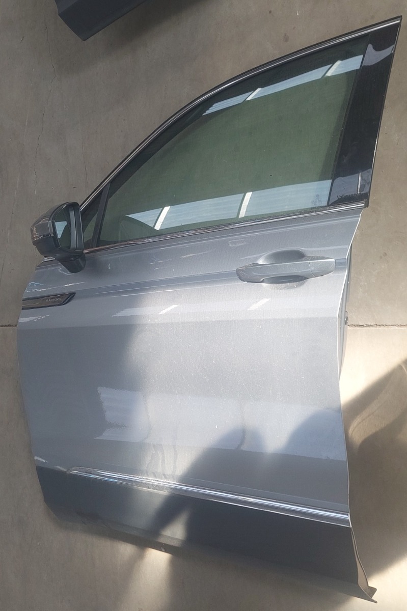 Tiguan Allspace Left Front Door