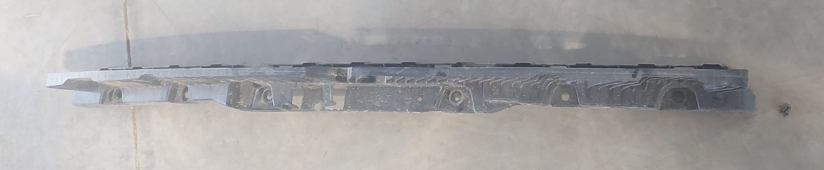 TIGUAN ALLSPACE REAR BUMPER CENTRE BRACKET