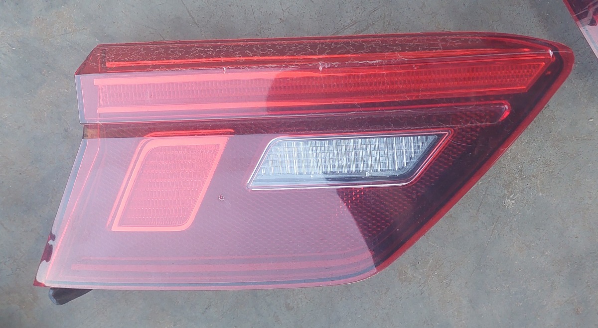TIGUAN ALLSPACE LEFT REAR INNER TAIL LIGHT