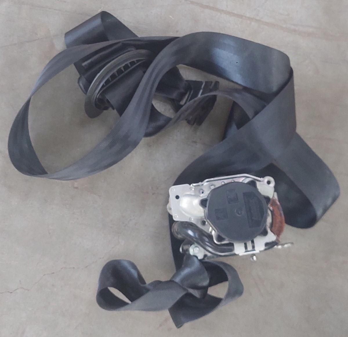 TIGUAN ALLSPACE RIGHT REAR SEAT BELT