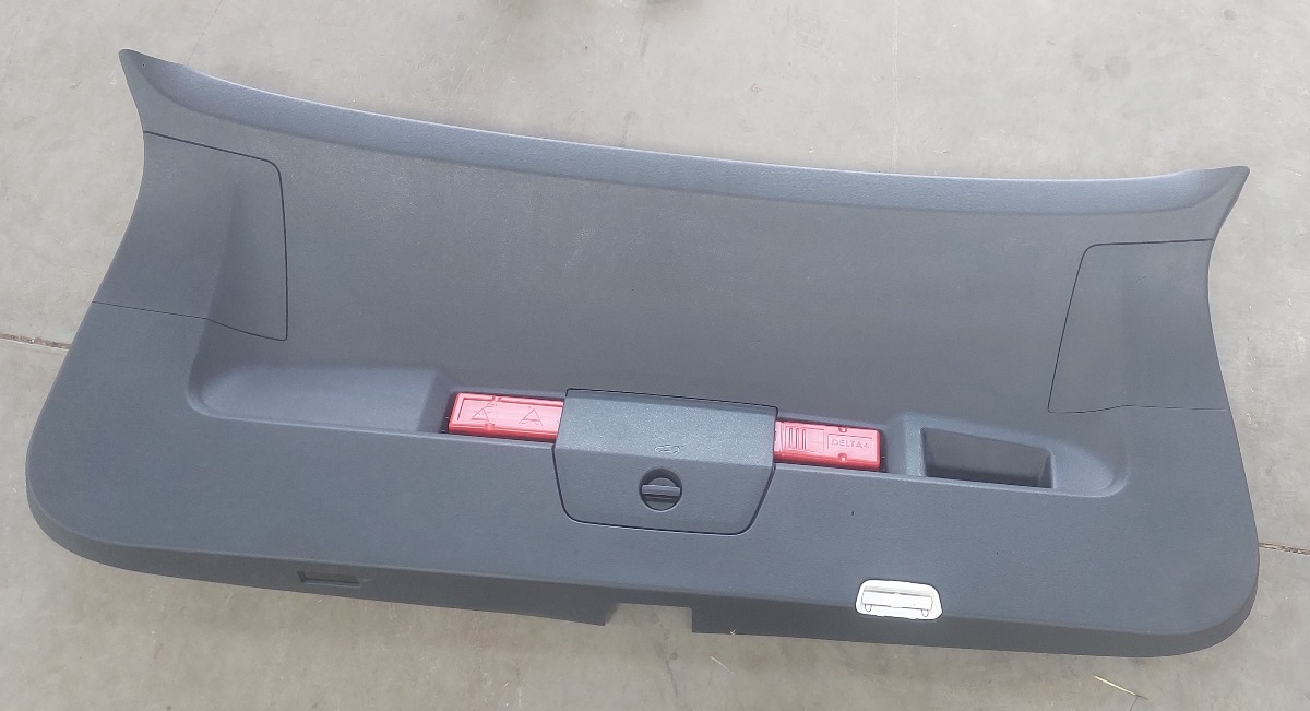 Tiguan Allspace Tailgate Lower Trim Panel
