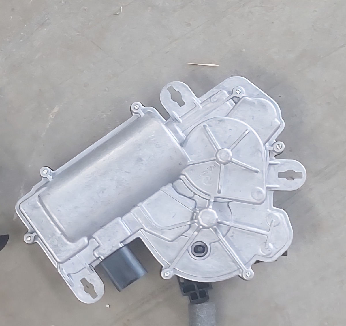 Tiguan Allspace Motor Add help Tailgate