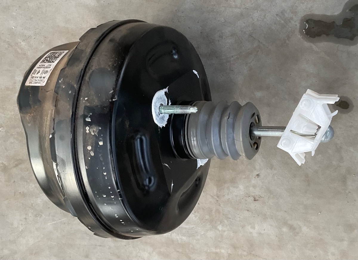 T-CROSS BRAKE BOOSTER