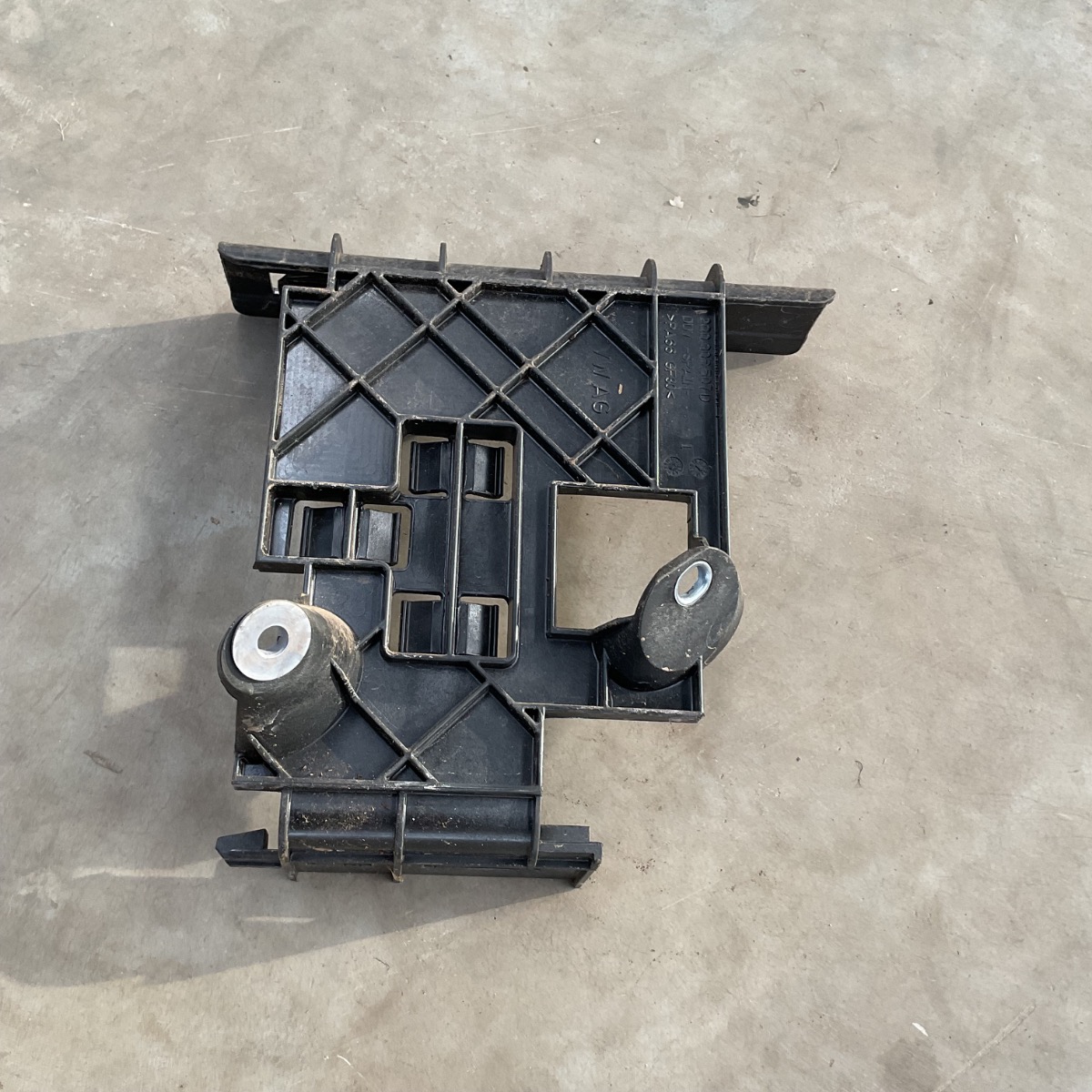 T-CROSS ECU BRACKET