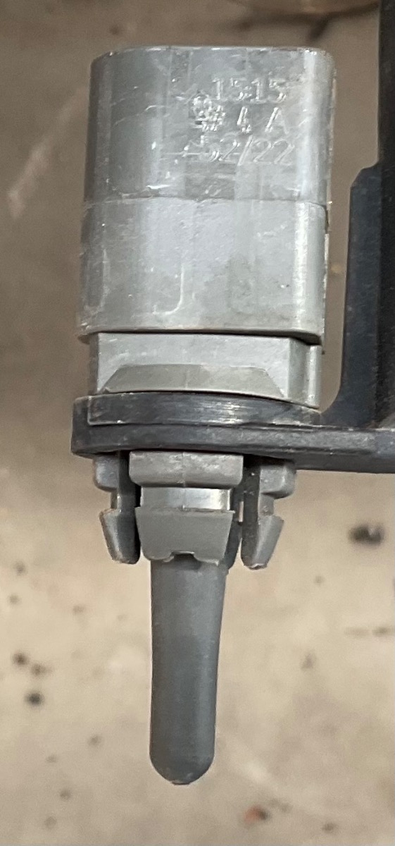 T-CROSS OUTER TEMP SENSOR