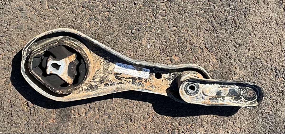 T-CROSS 1.0 T AUTO TORQUE MOUNTING
