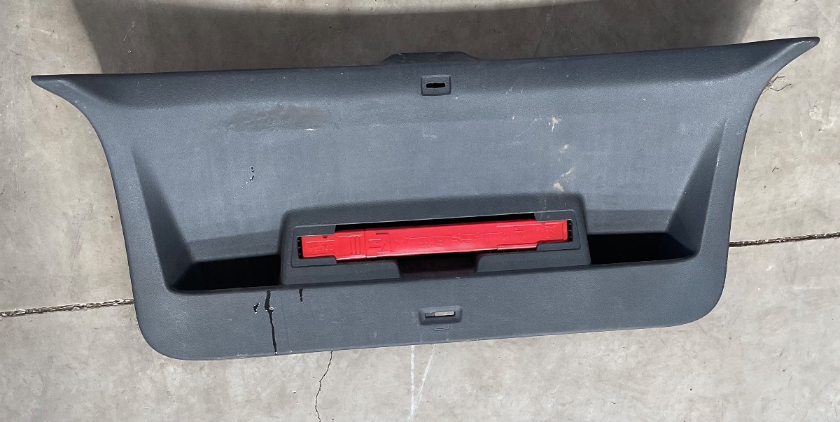T-CROSS INNER BOOT TRIM