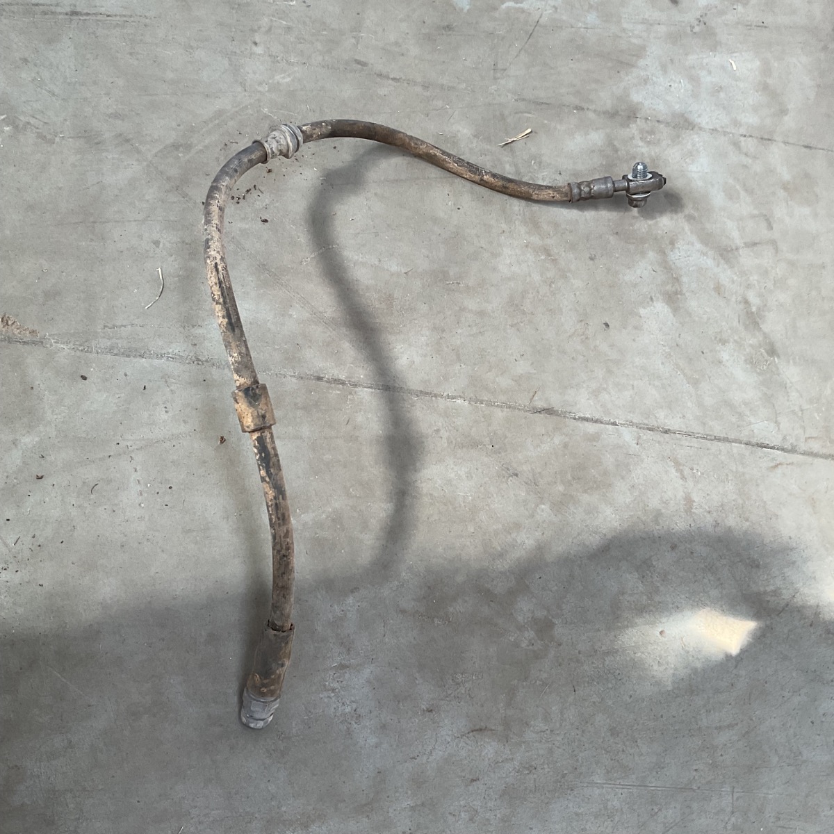 T-CROSS FRONT BRAKE PIPE