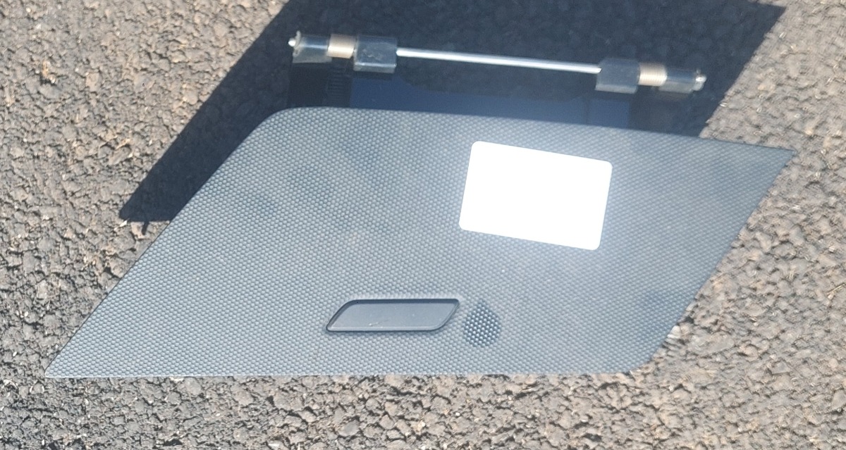TIGUAN TOP DASH CUBBY