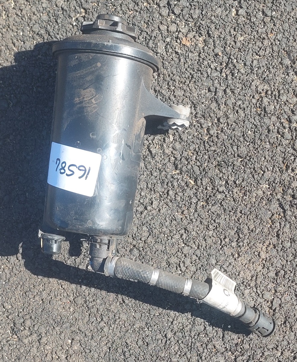 X5 E70 POWER STEERING FLUID RESERVOIR