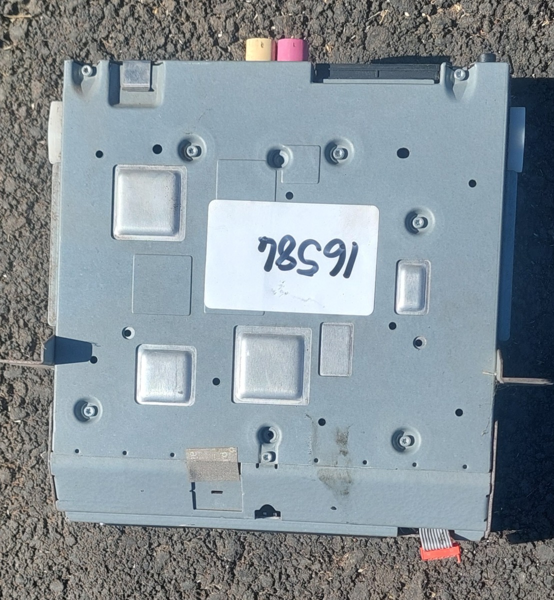 X5 E70 RADIO CD DECK