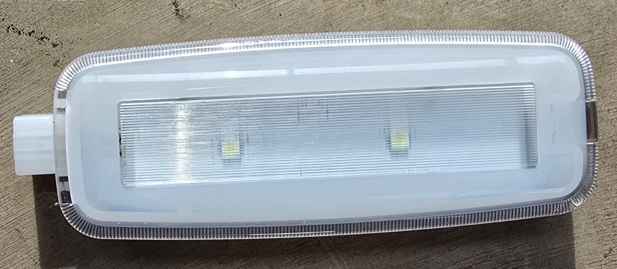 Q3 SUNVISOR LIGHT L=R