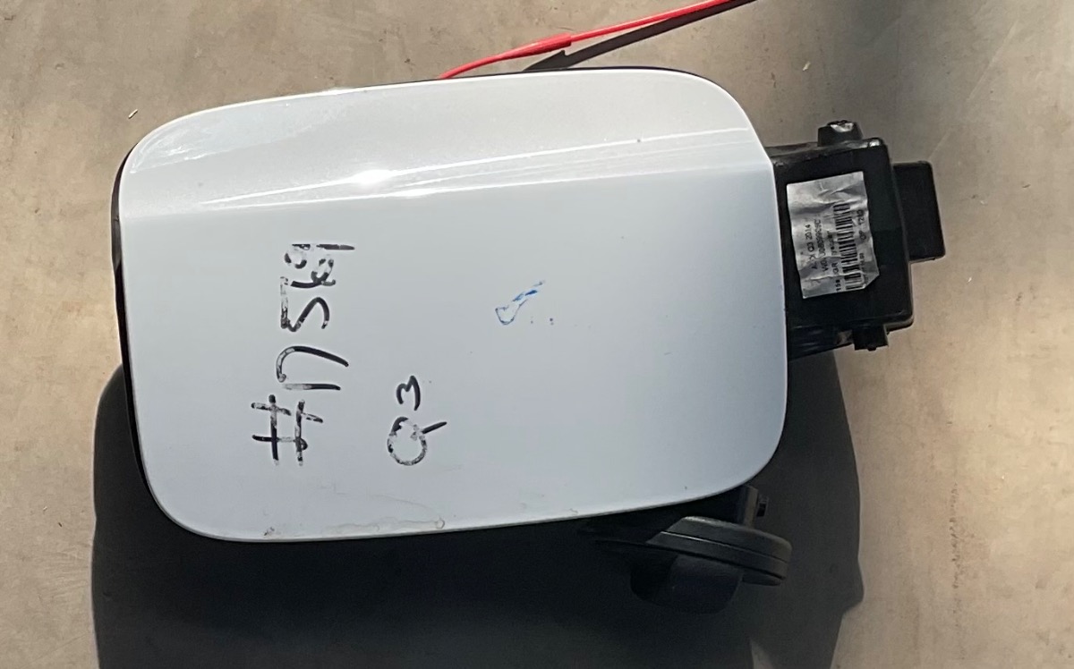 Q3 FUEL HOUSING