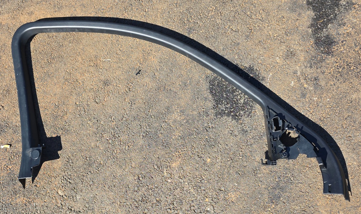 Q3 Left Front Upper Door Trim