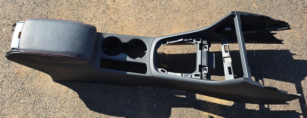 Q3 CENTRE CONSOLE