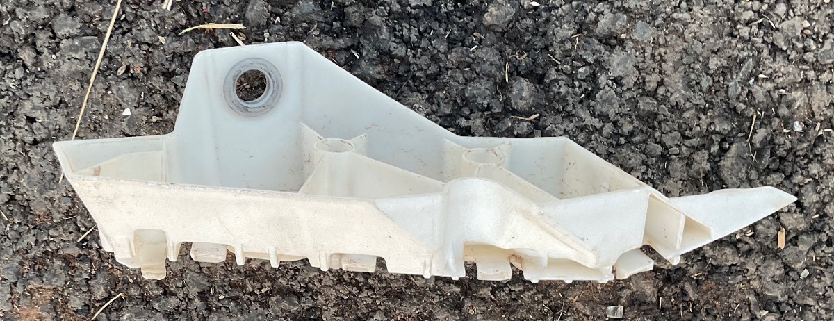 GOLF 7 LEFT FRONT BUMPER SIDE