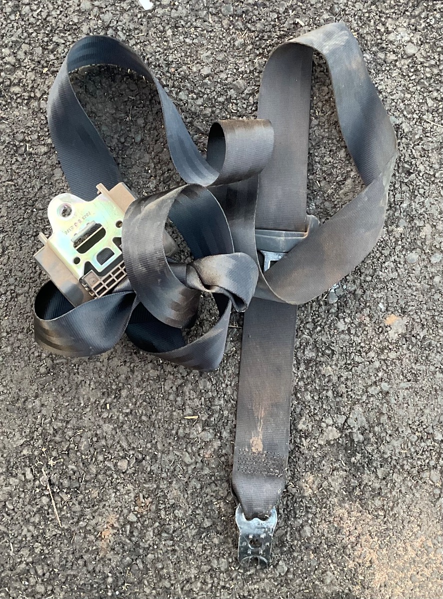GOLF 7 RIGHT REAR SEAT BELT