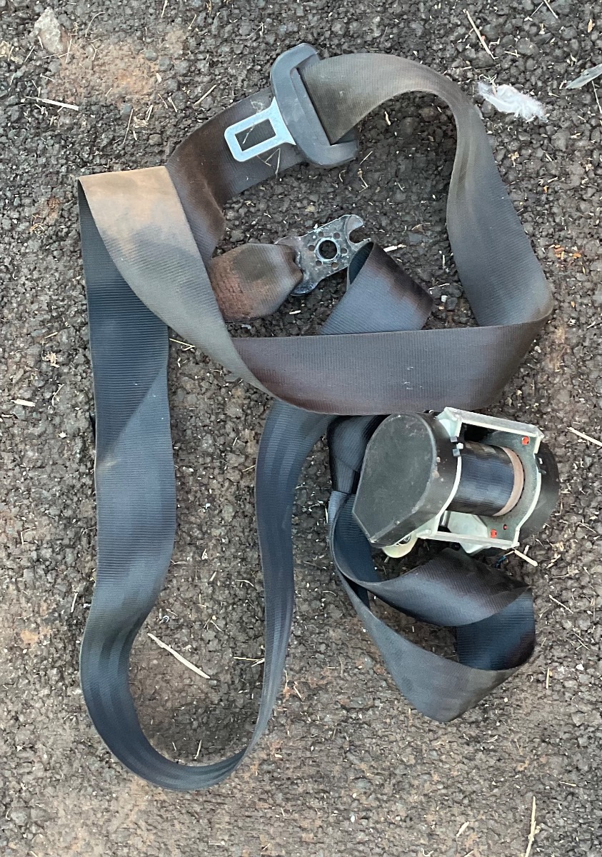GOLF MK 7 LEFT REAR SEAT BELT