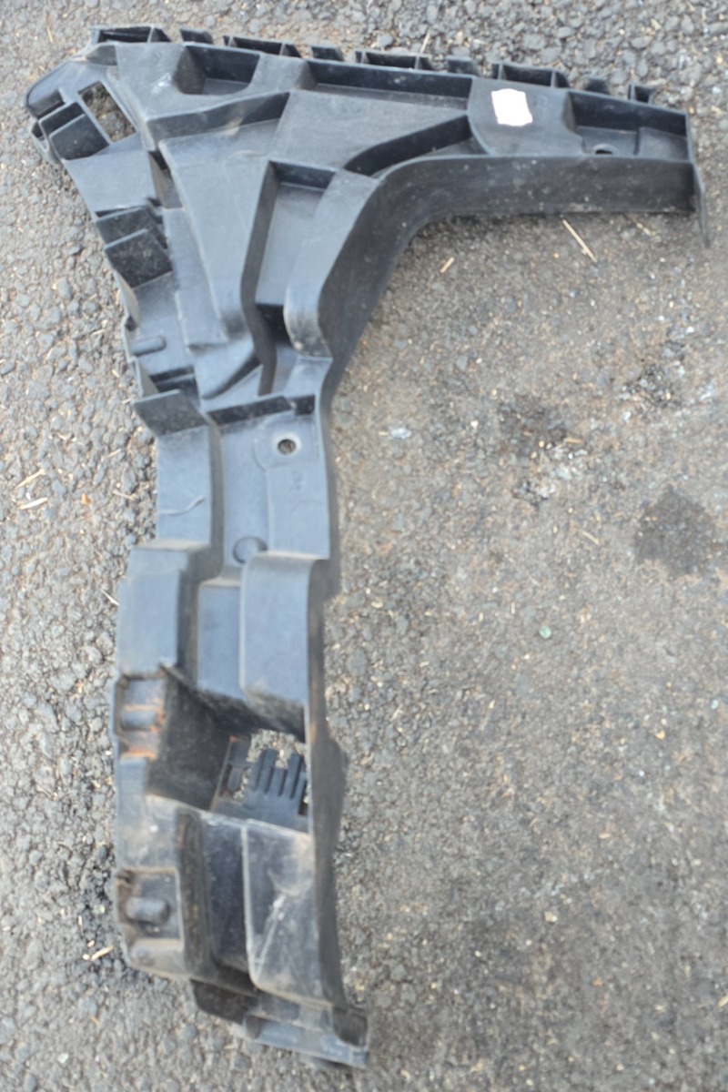 Q3 Bumper Bracket LEFT REAR
