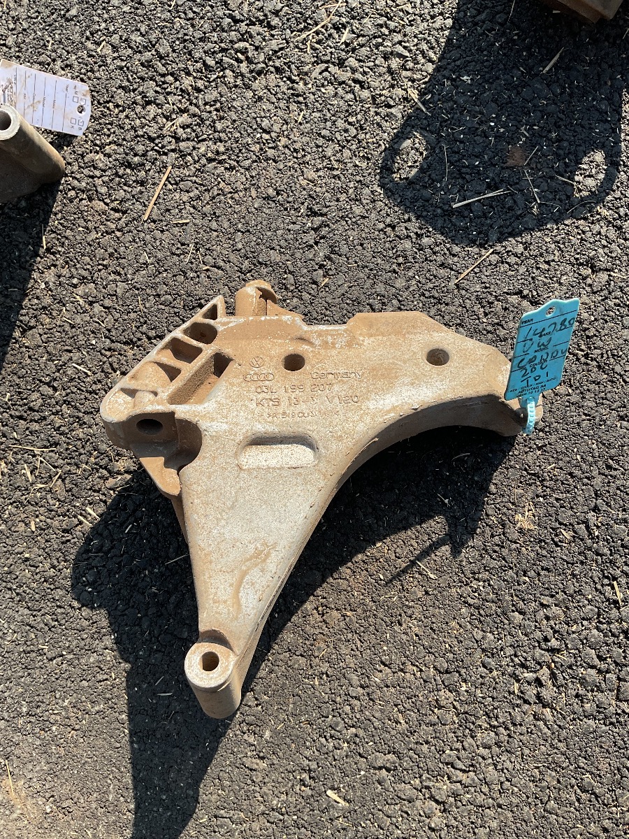 CADDY MAXI 2.0 TDI MOUNTING BRACKET