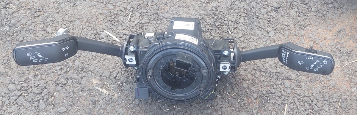 TIGUAN ALLSPACE COMBINATION SWITCH