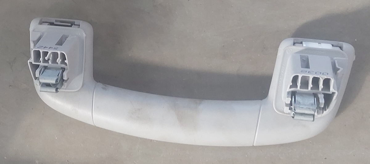 TIGUAN ALLSPACE ROOF GRAB HANDLE
