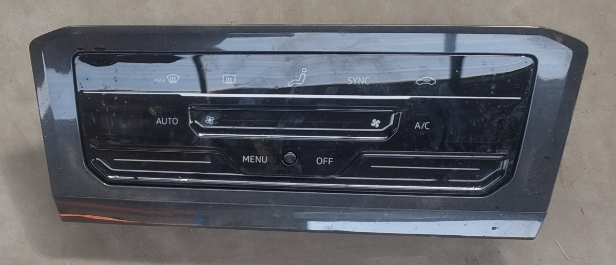 TIGUAN FRONT HEATER CONTROLS
