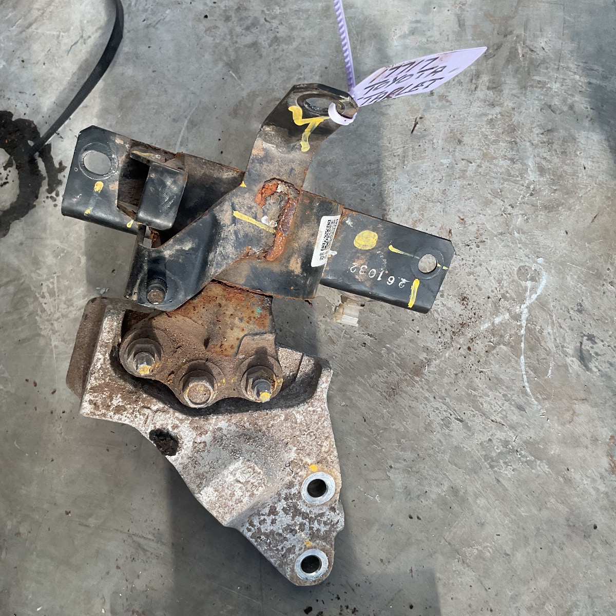 STARLET 1.5 Xi ENGINE MOUNTING