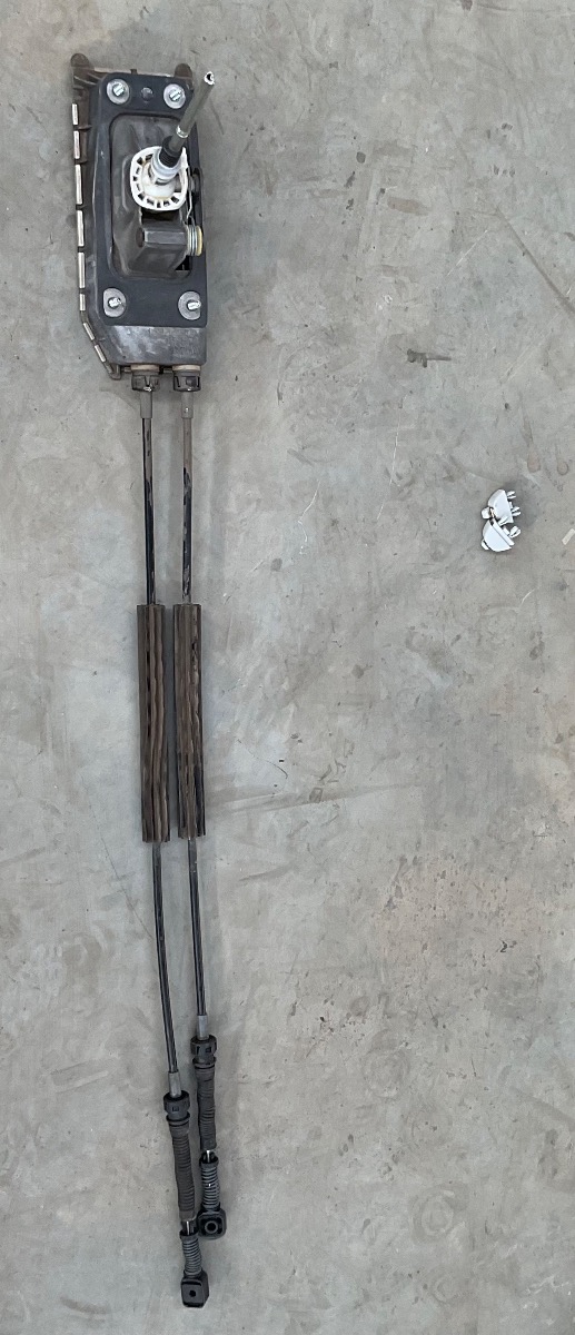 POLO VIVO GEAR LEVER AND CABLES