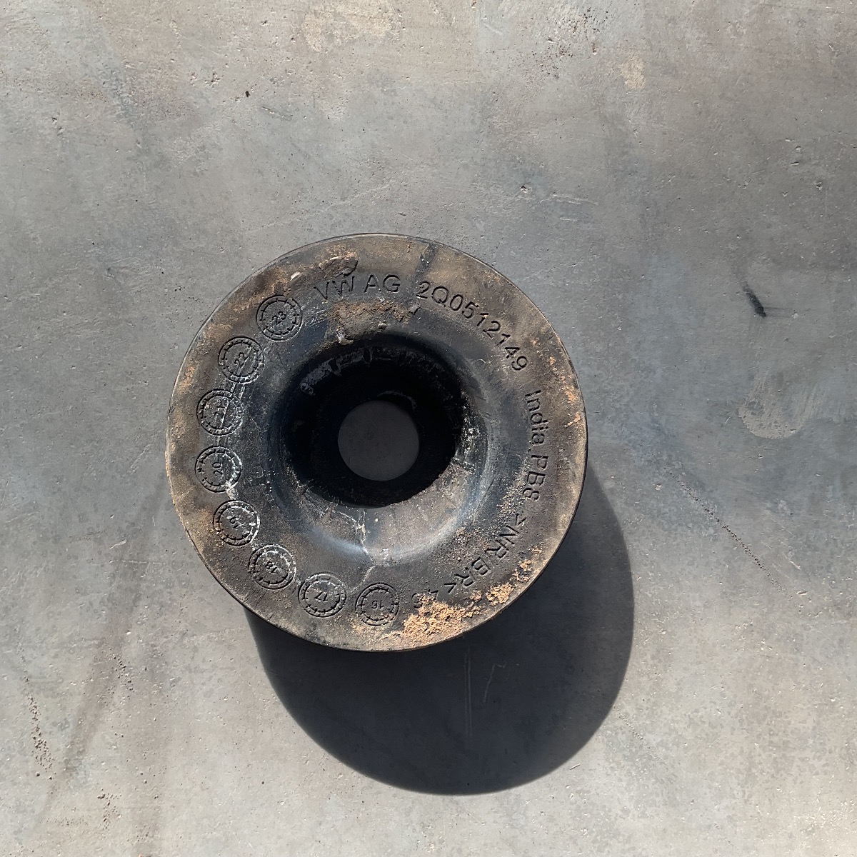 POLO VIVO REAR SPRING DAMPER