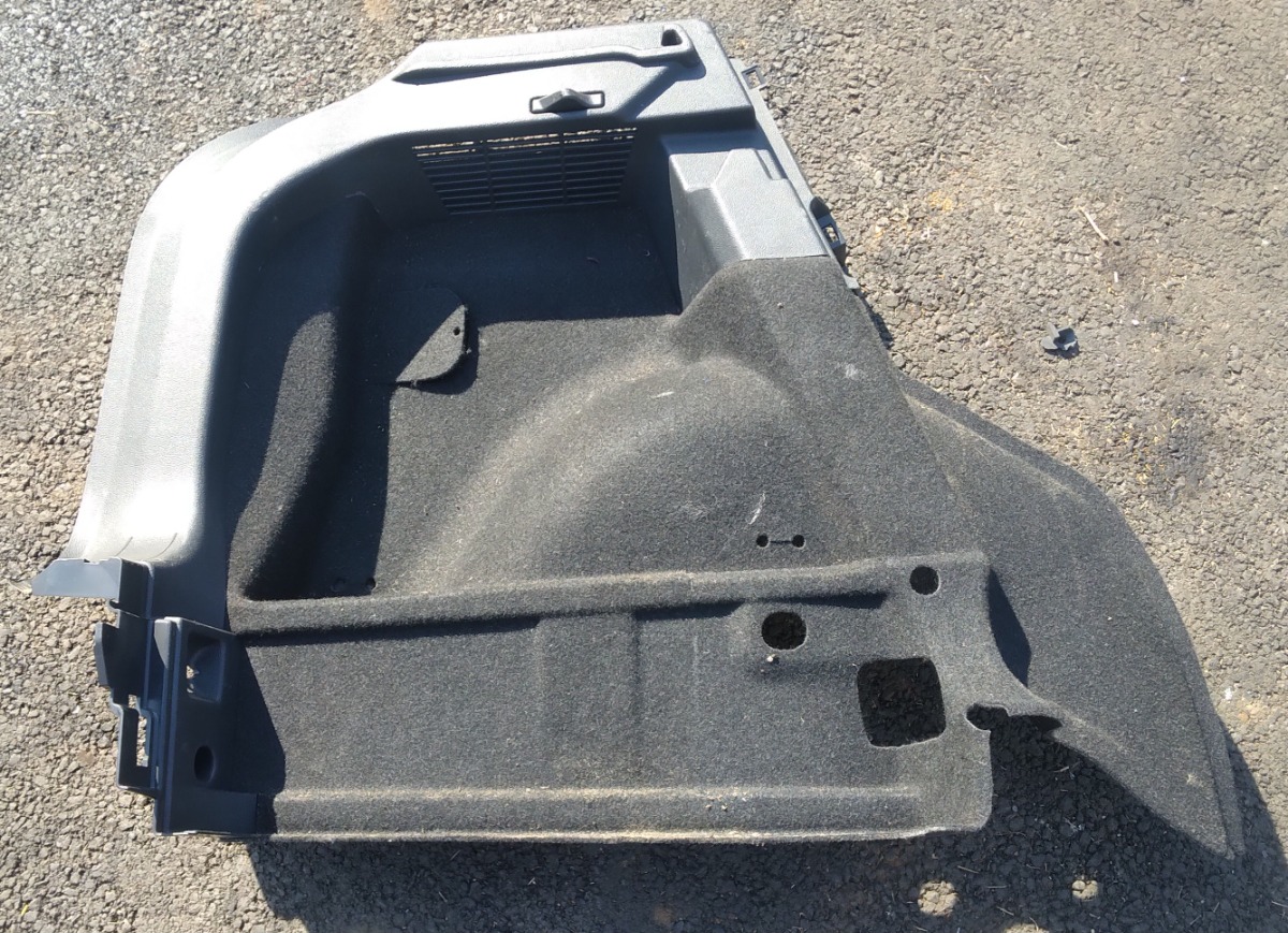 T-Cross Left Boot Cover