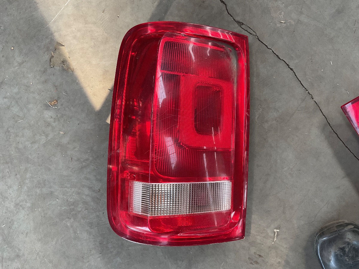 AMAROK 2.0 BiTDi HIGHLINE TAILIGHT LEFT