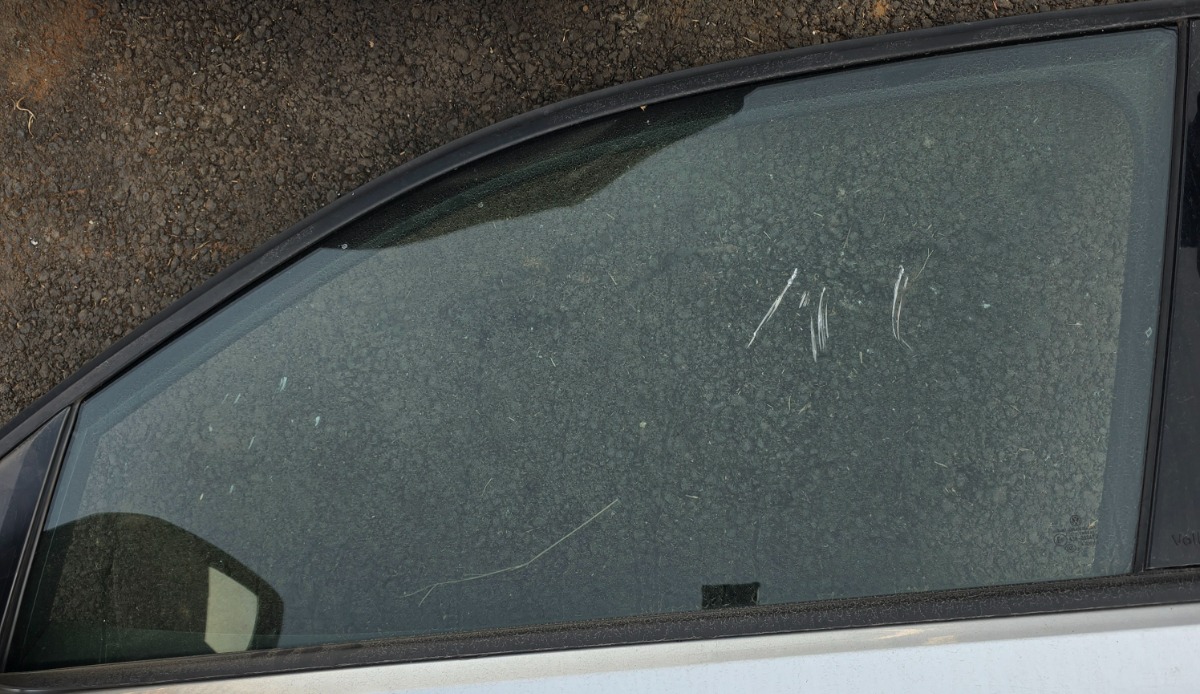 T-CROSS Door Glass Left Front