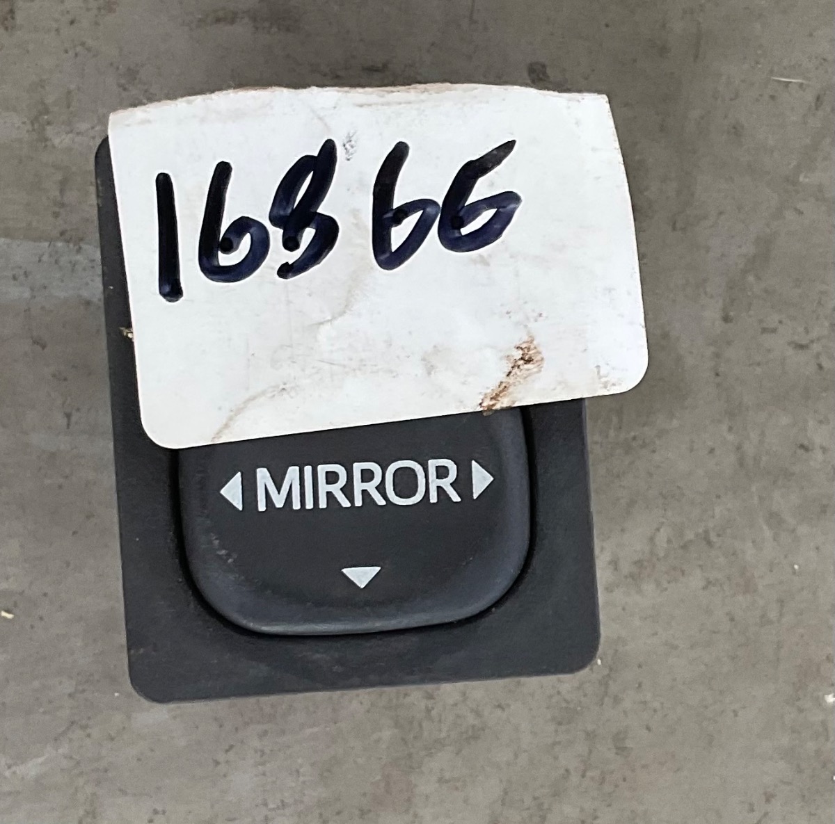 AGYA MIRROR SWITCH