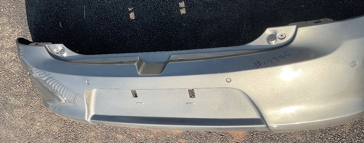 SWIFT REAR BUMPER + PDC HOLES