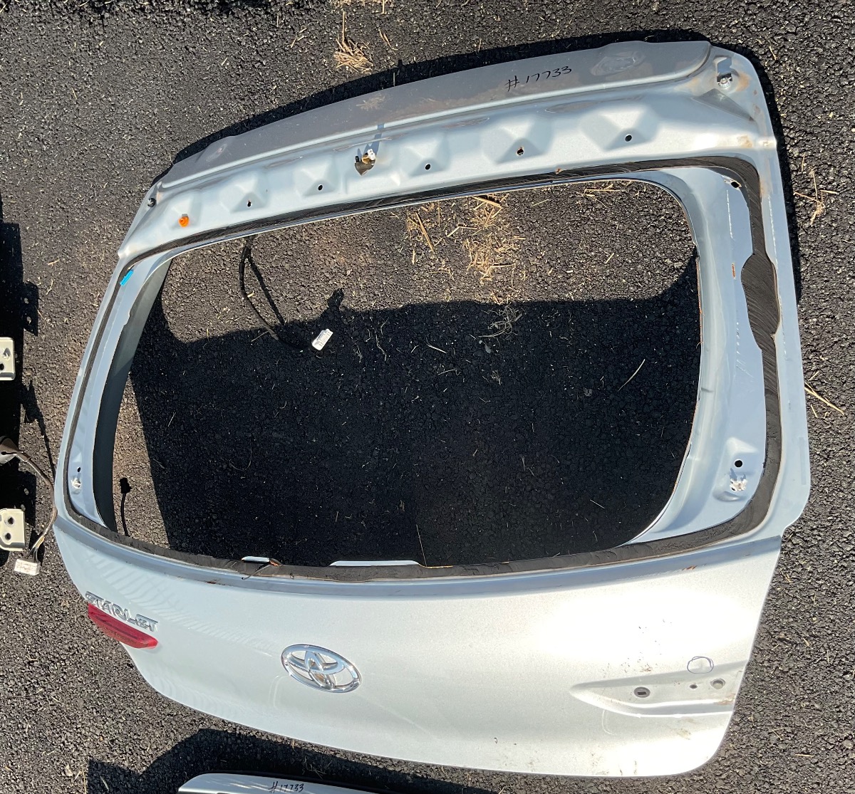 STARLET TAILGATE SHELL
