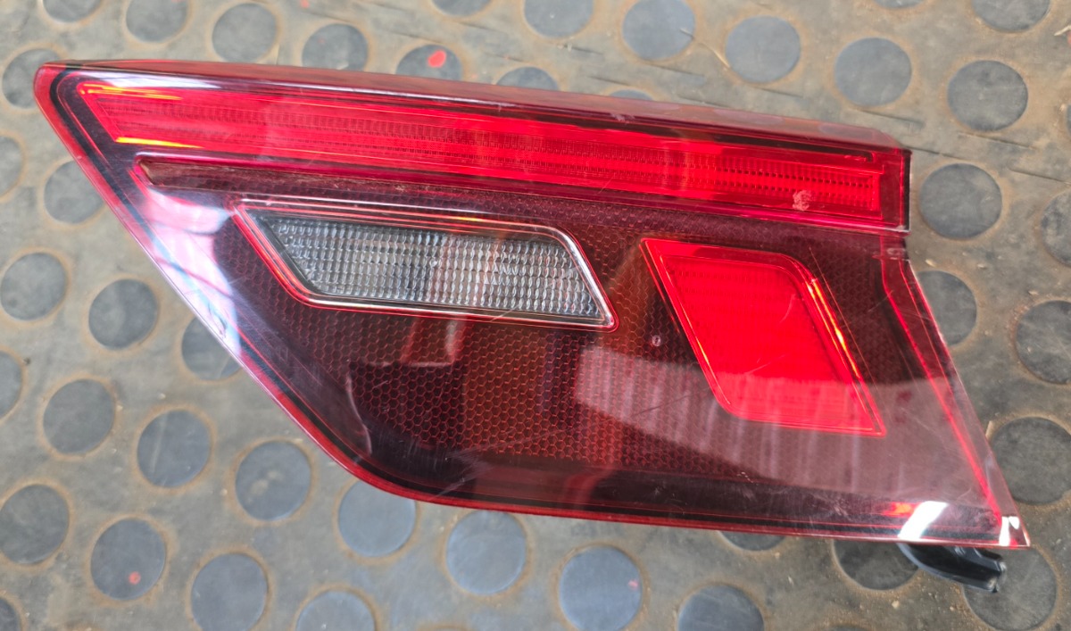 Tiguan Right Inner Taillamp