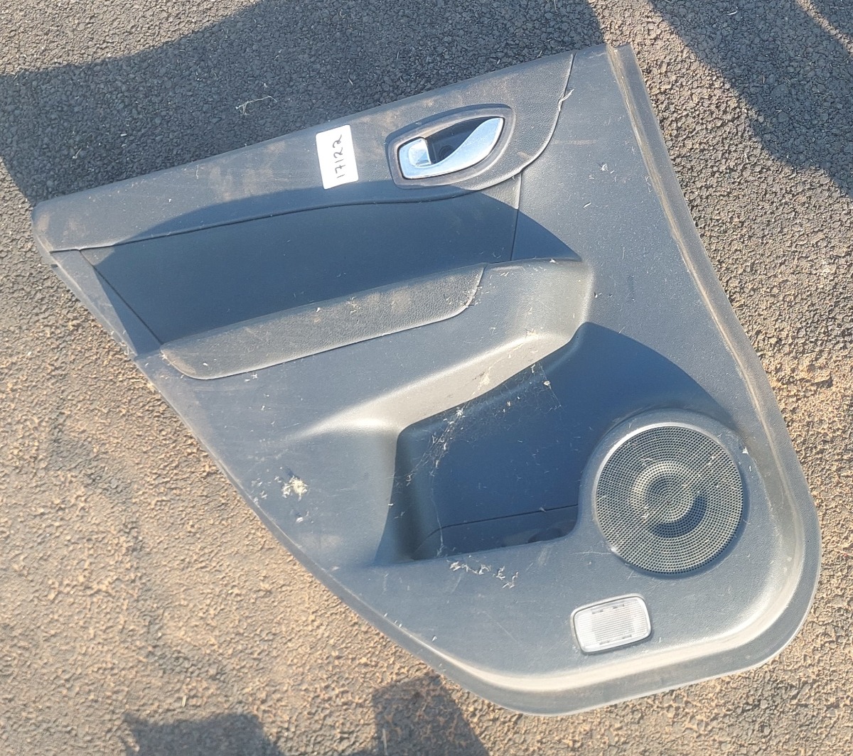 KOLEOS LEFT REAR DOOR PANEL
