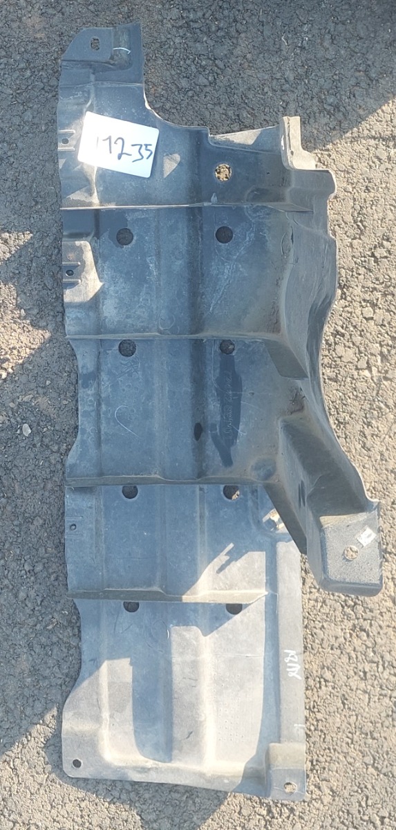 SWIFT ENGINE COVER LEFT