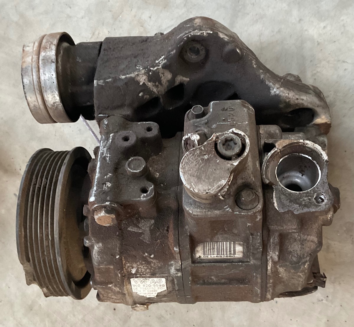 JETTA 1.4 AIR CON PUMP