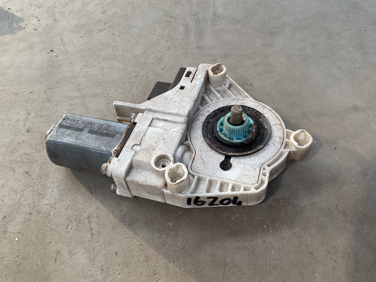 A4 B8 LEFT FRONT WINDOW MOTOR
