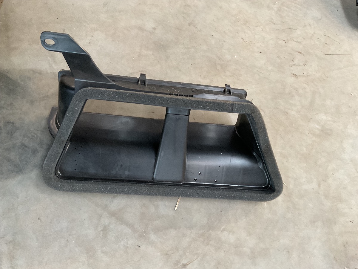 TIGUAN ALLSPACE Instrument Panel Air Duct