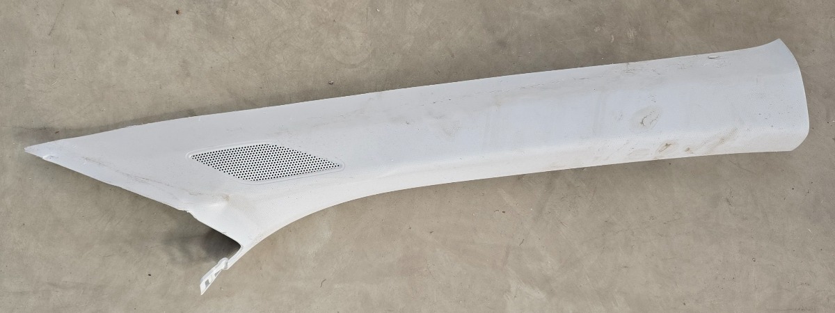 T-CROSS RIGHT A-PILLAR TRIM