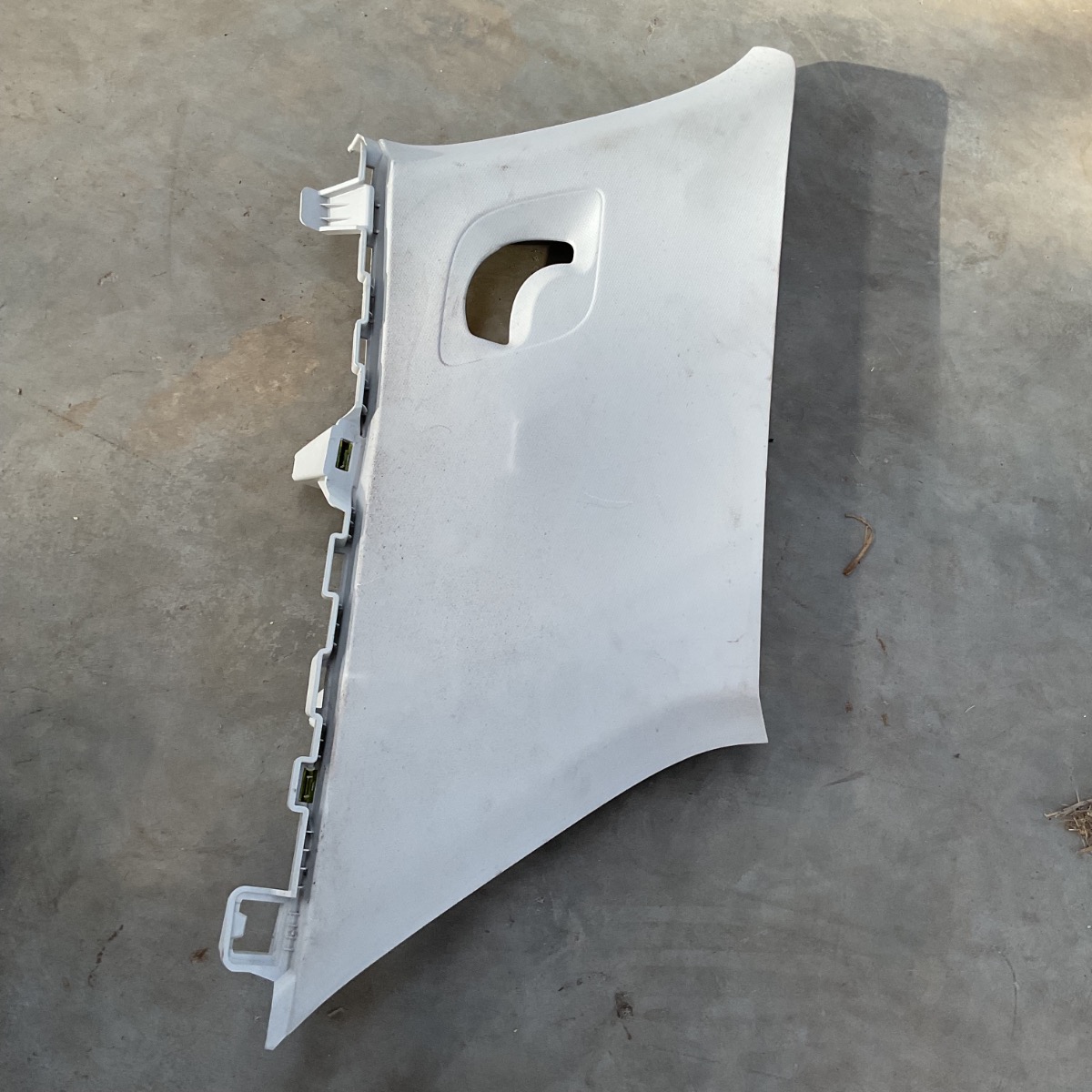 T-Cross C-pillar trim