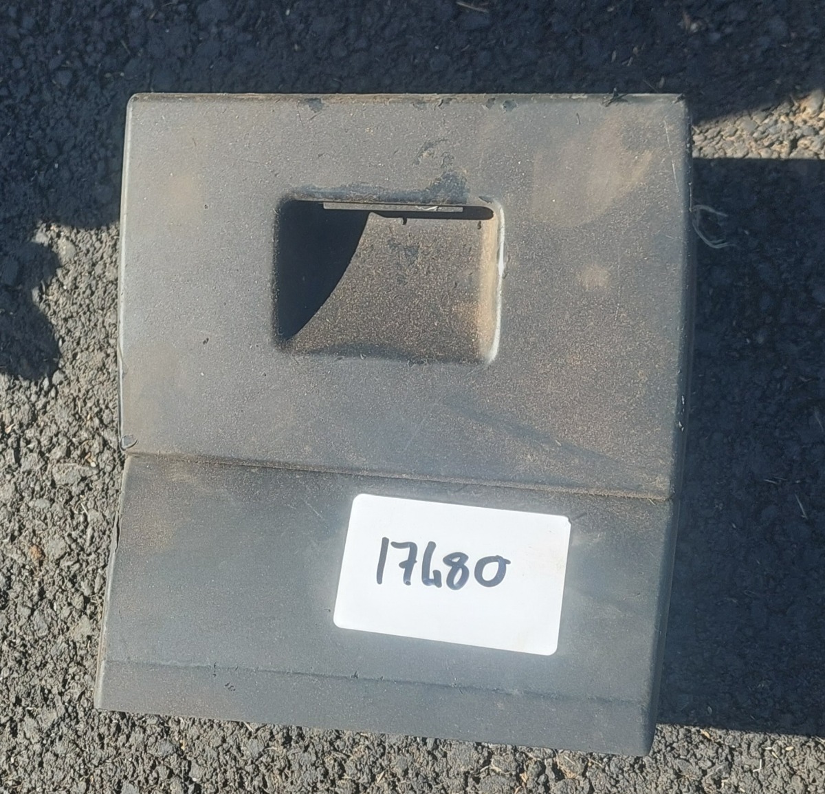 E90 RIGHT DRIVER STORAGE BOX