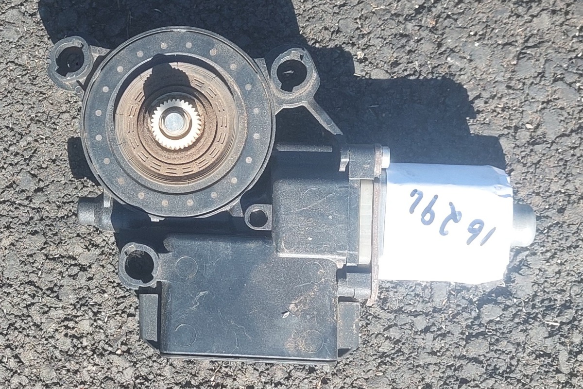 POLO 6/7 LEFT REAR WINDOW MOTOR